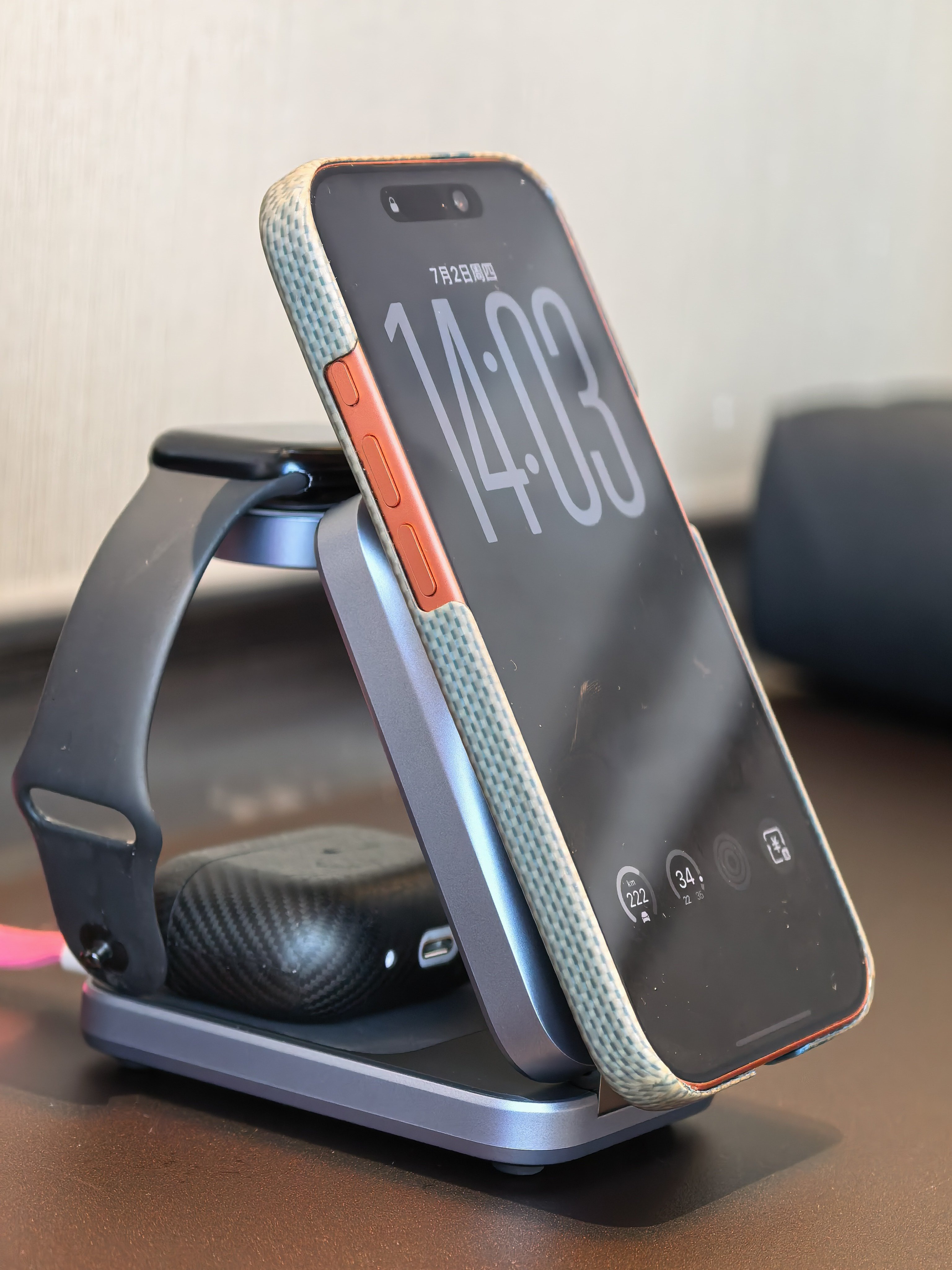 Anker Prime 的搭配有点爽160W多口 + 三合一无线充电 
