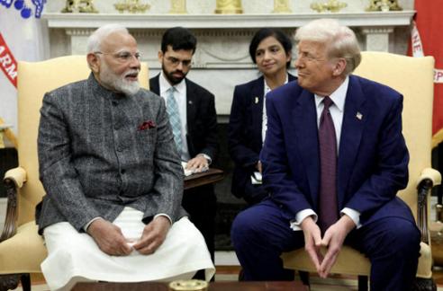 【特朗普警告印度：持续购俄石油 美国或“很快”加关税】美国总统特朗普再次警告印度