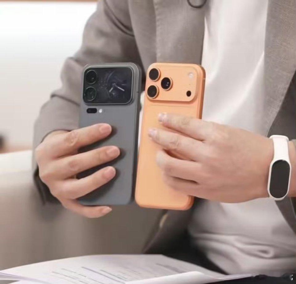 小米17Pro和iPhone17Pro真机对比这个橙色还是很亮眼的。 ​​​
