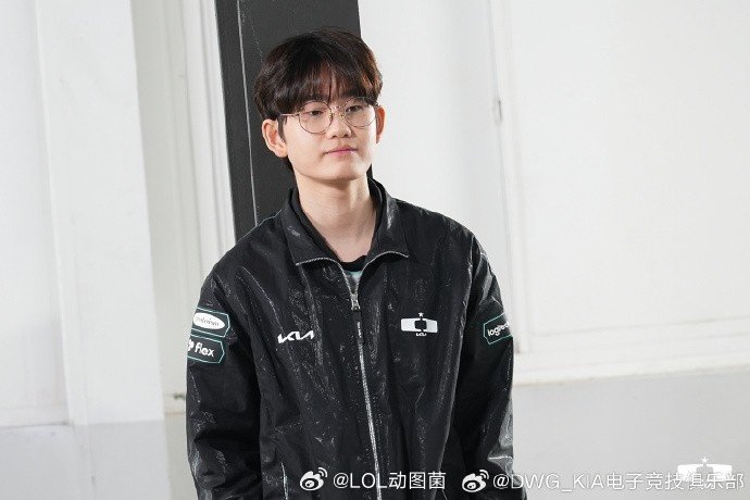 DK发布LCK宣传片拍摄现场返图：高手们和（暂时的）新手们！DK官方发布2026