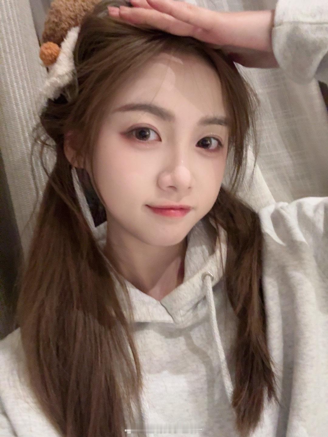 我不是一个好丈夫 也不是一个好爸爸 也不是一个好儿子 那又怎么样 我一个女孩子 