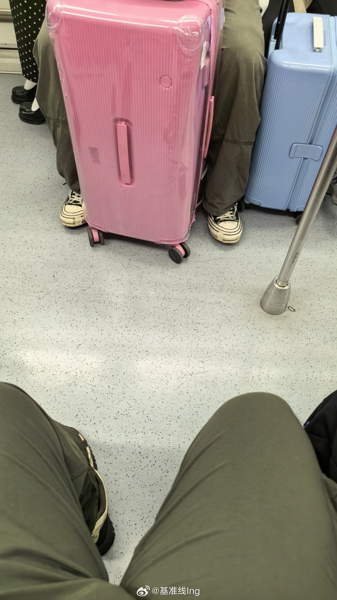 吹个牛逼：我在南京南站一号线有位置坐