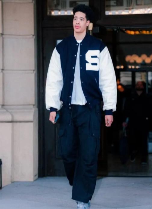 快船新秀尼德豪泽真是受宠若惊！在今天接受媒体采访时，尼德豪泽聊到了自己参加全明星