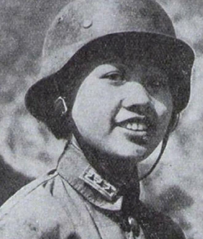 1942年，廖耀湘听说，凶险万分的野人山里居然走出了一个人。而这个人，竟然还是远