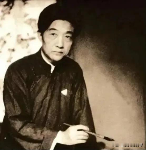 1937年香港乱世奇遇，徐悲鸿见古画当即叫停：其余不看，我只要这一件
 
193