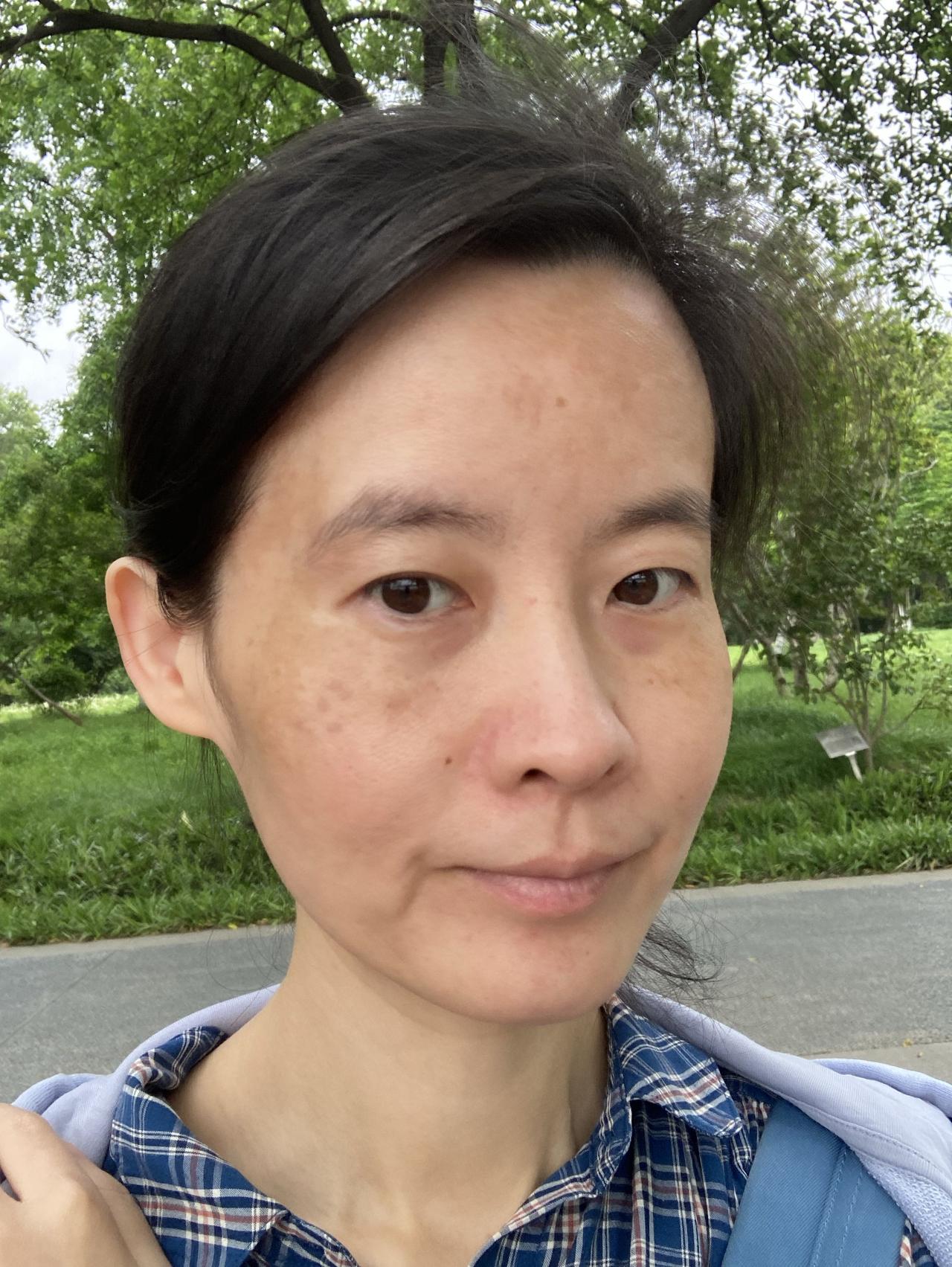病歪歪，从不抽烟喝酒，做不了自己喜欢的事，唯独留下一张瘦的可怕的脸，好像突然觉得