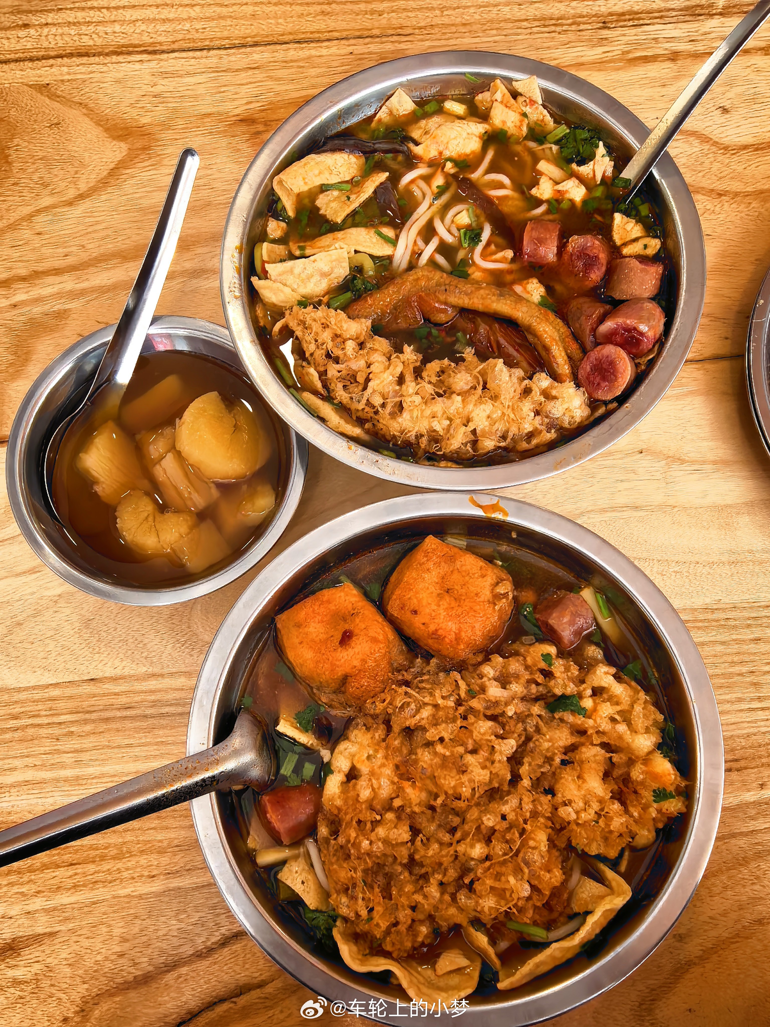 家人们应该都吃完了吧？我现在才吃中午饭。图1这个豆泡，我吃过无数家，还是觉得妈妈