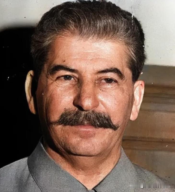 1941年，日本偷袭珍珠港后，斯大林激动地跳了起来，高呼：“干得漂亮！”丘吉尔激