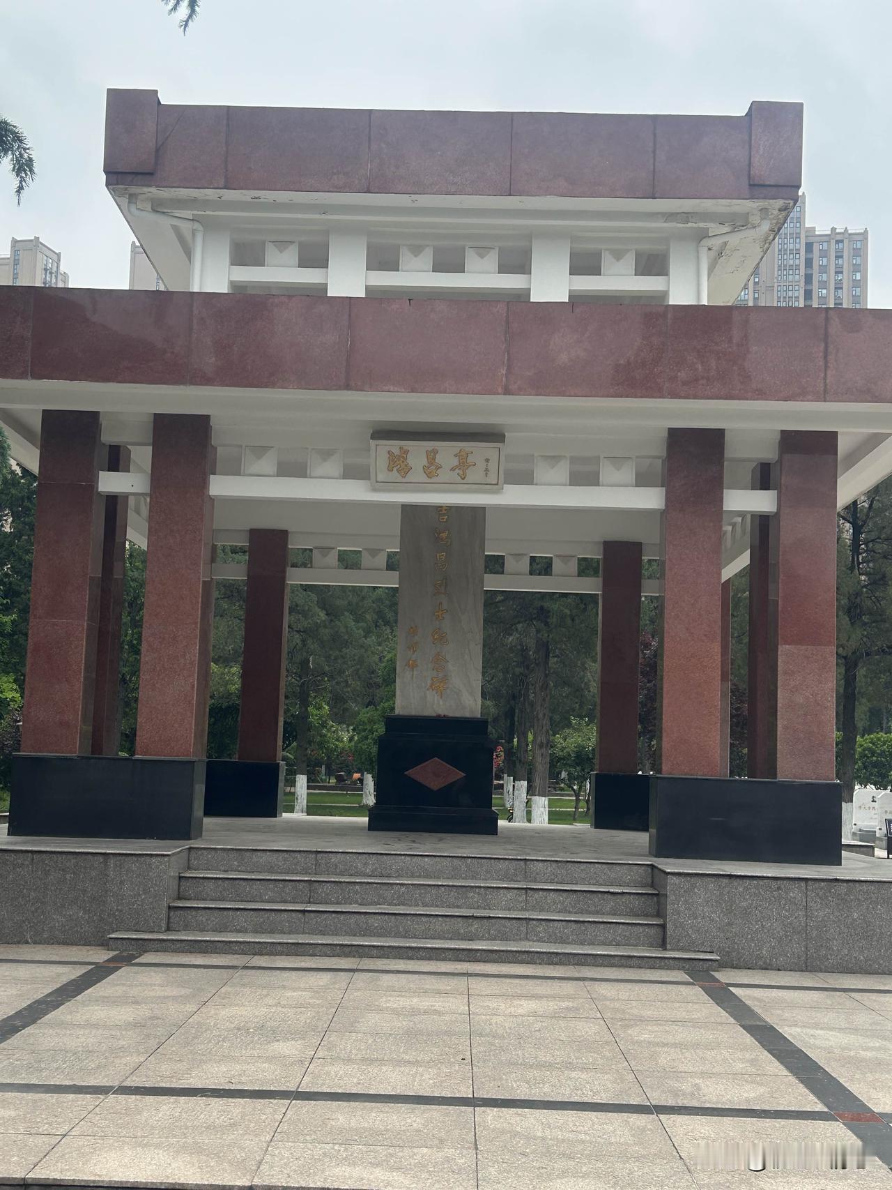 上联：清清楚楚不清楚，求下联？深深浅浅不深浅