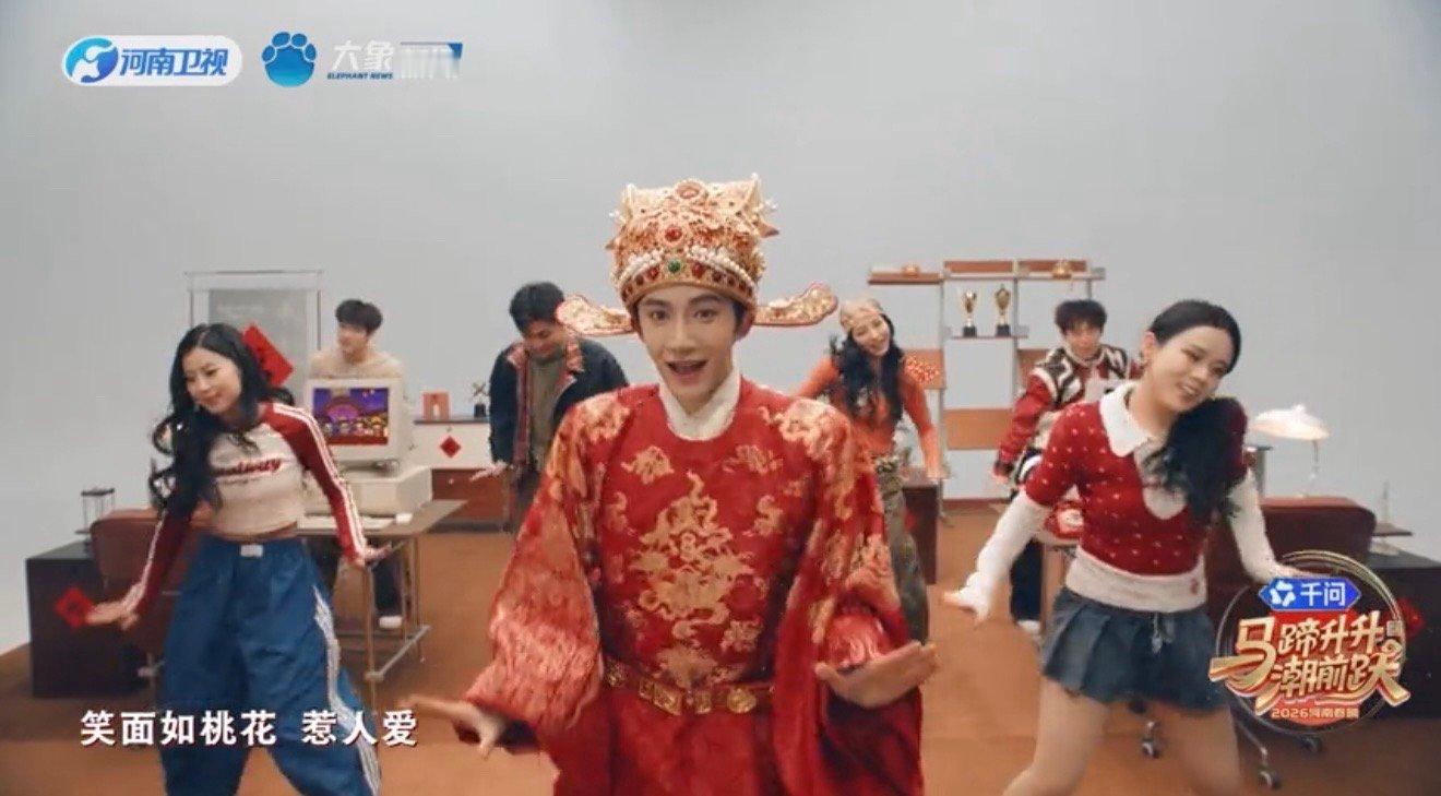 听刘宇唱马上来财领到千问红包刘宇《马上来财》舞台又甜又有活力，看完心情直接变好！