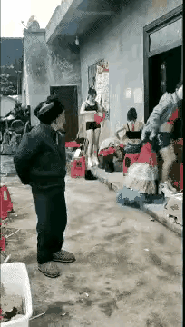很诡异！特朗普说已经准备了1000枚导弹瞄准伊朗，原因是以色列情报部门说伊朗策划