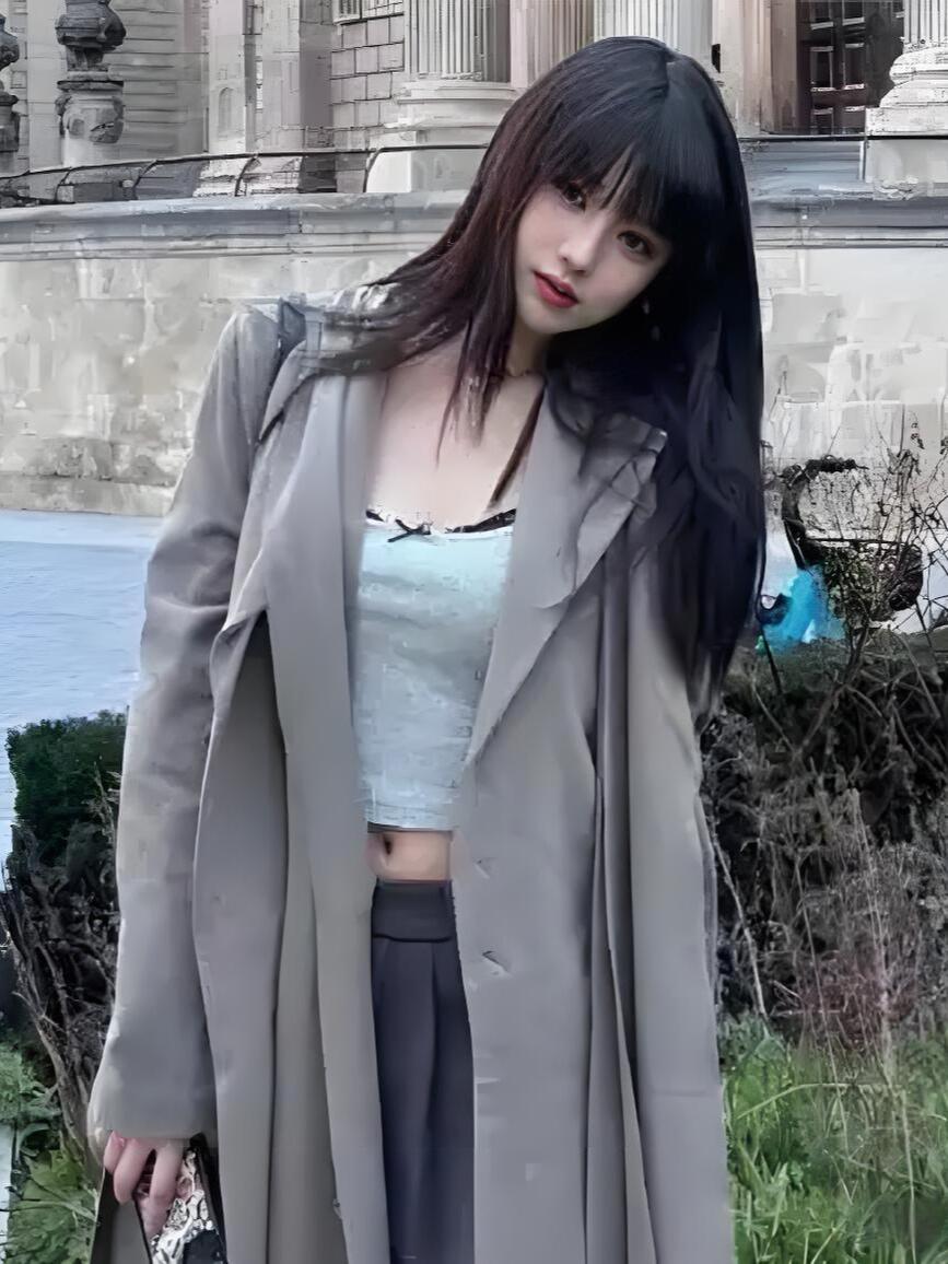 基因彩票真的不是闹着玩的，汪峰大女儿小苹果的颜值和身材已经到了明星水平了，期待她