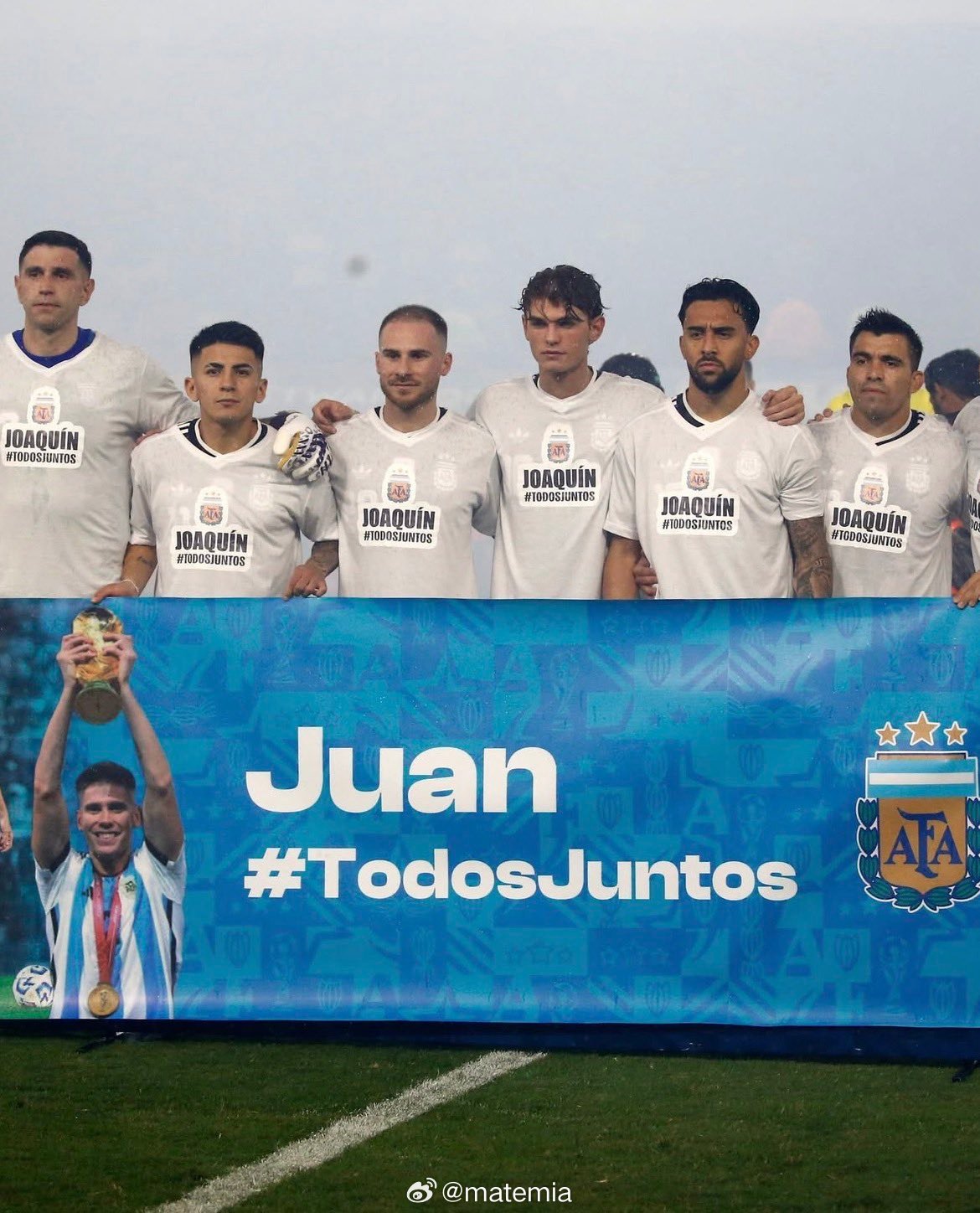 在阿根廷vs毛里塔尼亚 赛前，阿根廷国家队对队友胡安·弗伊斯表达了支持，他因跟腱