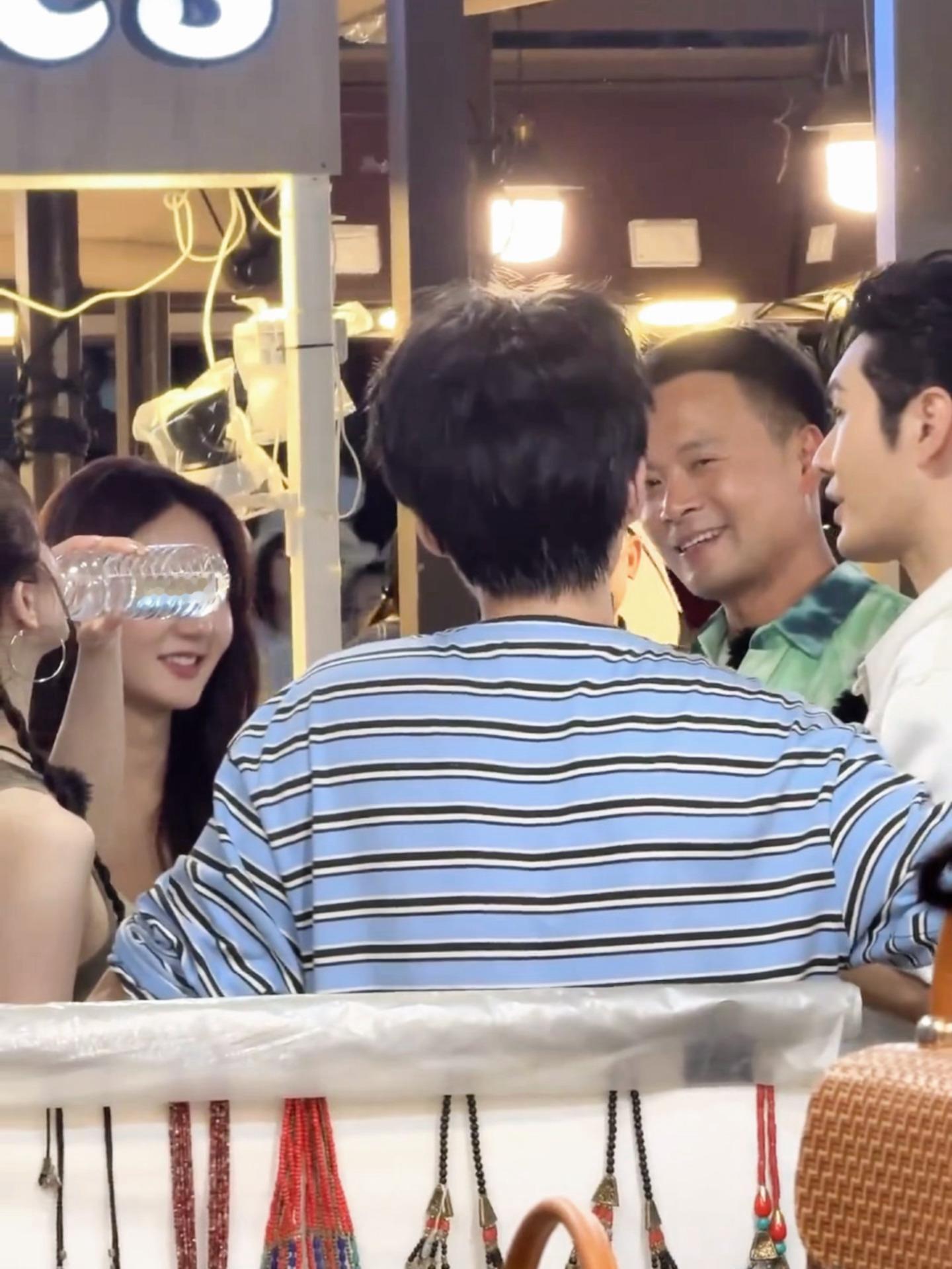 背影如此哥哥，但正面却是小凯宝宝🥺王俊凯 中餐厅10