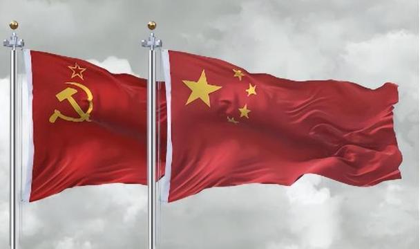 [月亮]当初苏联就中国一个能打的小弟，为什么还要逼走中国？说白了，问题就出在“小