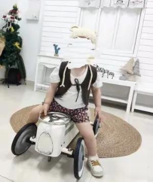 近日，一则令人痛心疾首的医疗悲剧引发了社会的广泛关注。一个年仅2岁的幼童，因身体