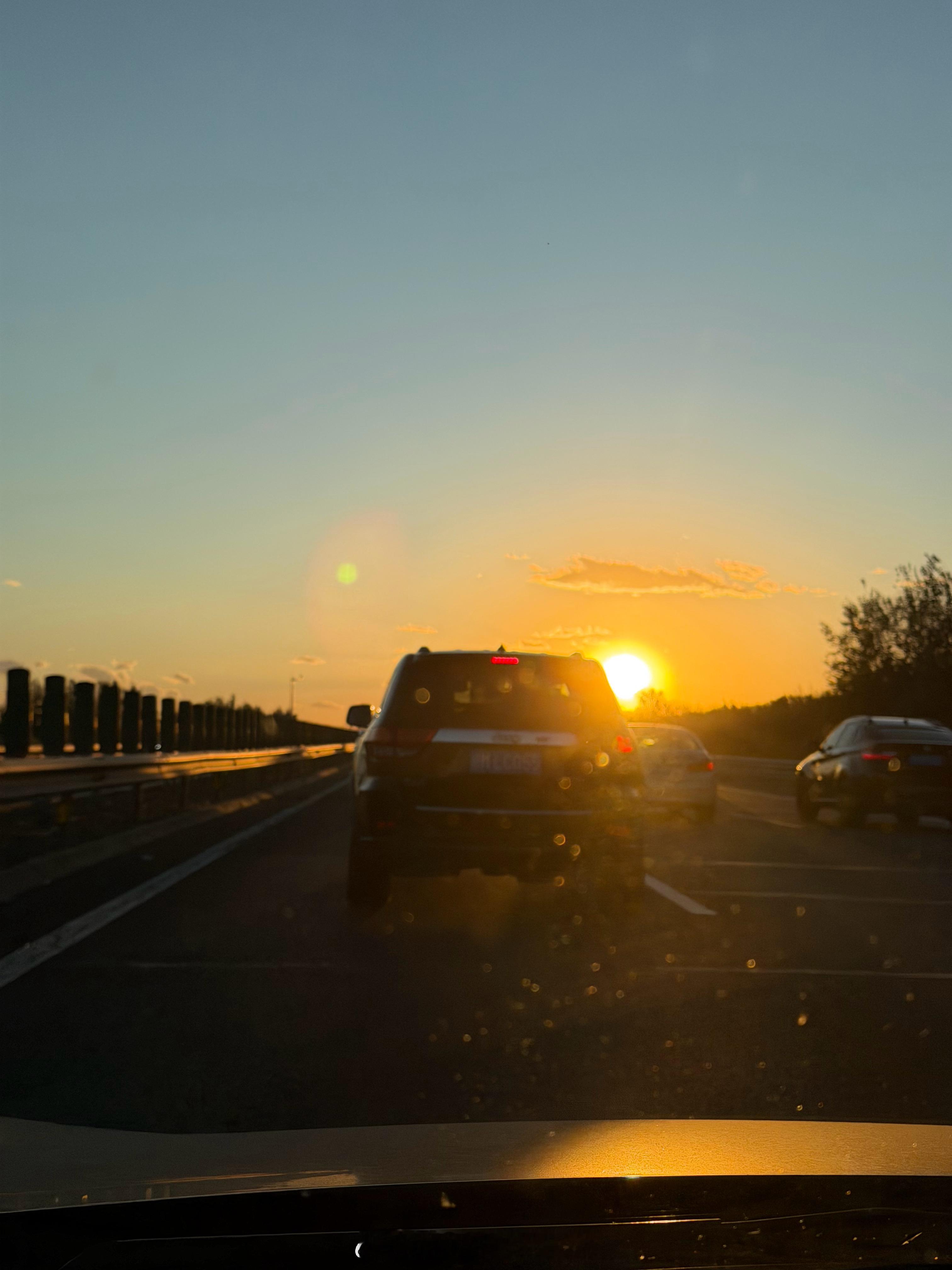 车低的好处有大哥给挡太阳赓言赓语[超话]我与汽车的日常 ​​​