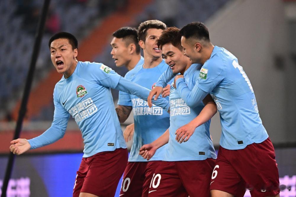 中超-泰山2-2十人河南  黄紫昌替补传射卡扎绝平
北京时间4月9日19点35分