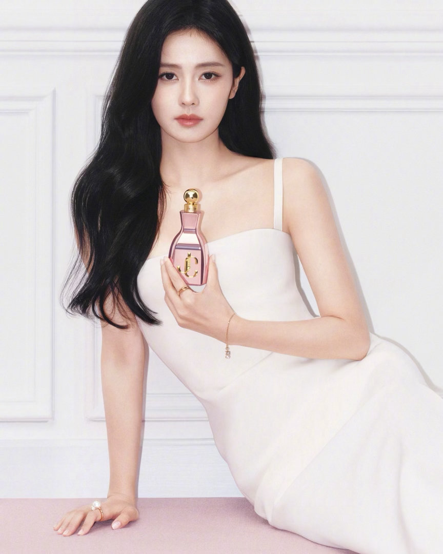 白鹿 × Jimmy Choo 全球品牌代言人合作升级！正式宣布演员出任Jimm