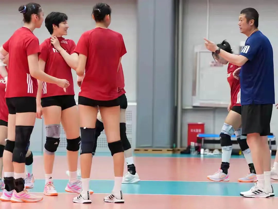 女排时隔11年冲击亚洲冠军2026女排亚锦赛8月21日天津开赛，中国女排时隔11
