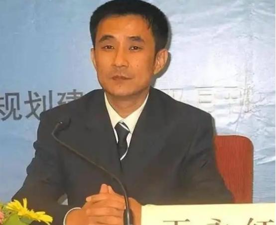 1999年，江西一位年轻人卖掉了加油站，用钱在北京郊区买了600亩地，赚了50多