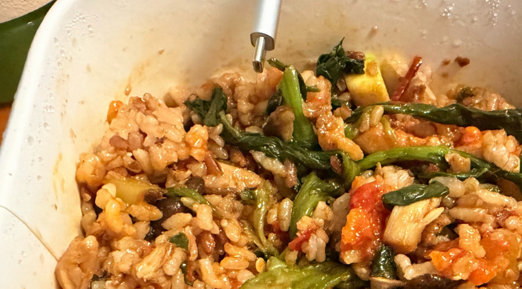 🔻开饭，数据线先吃。 