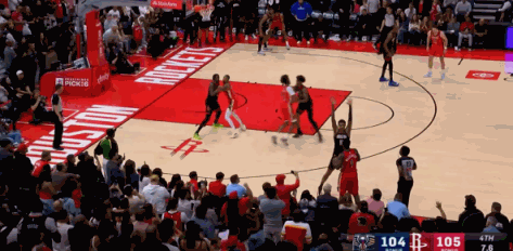 带任务来的？锡安发球失误保送火箭胜利！
在今天NBA常规赛鹈鹕对阵火箭的第四节比