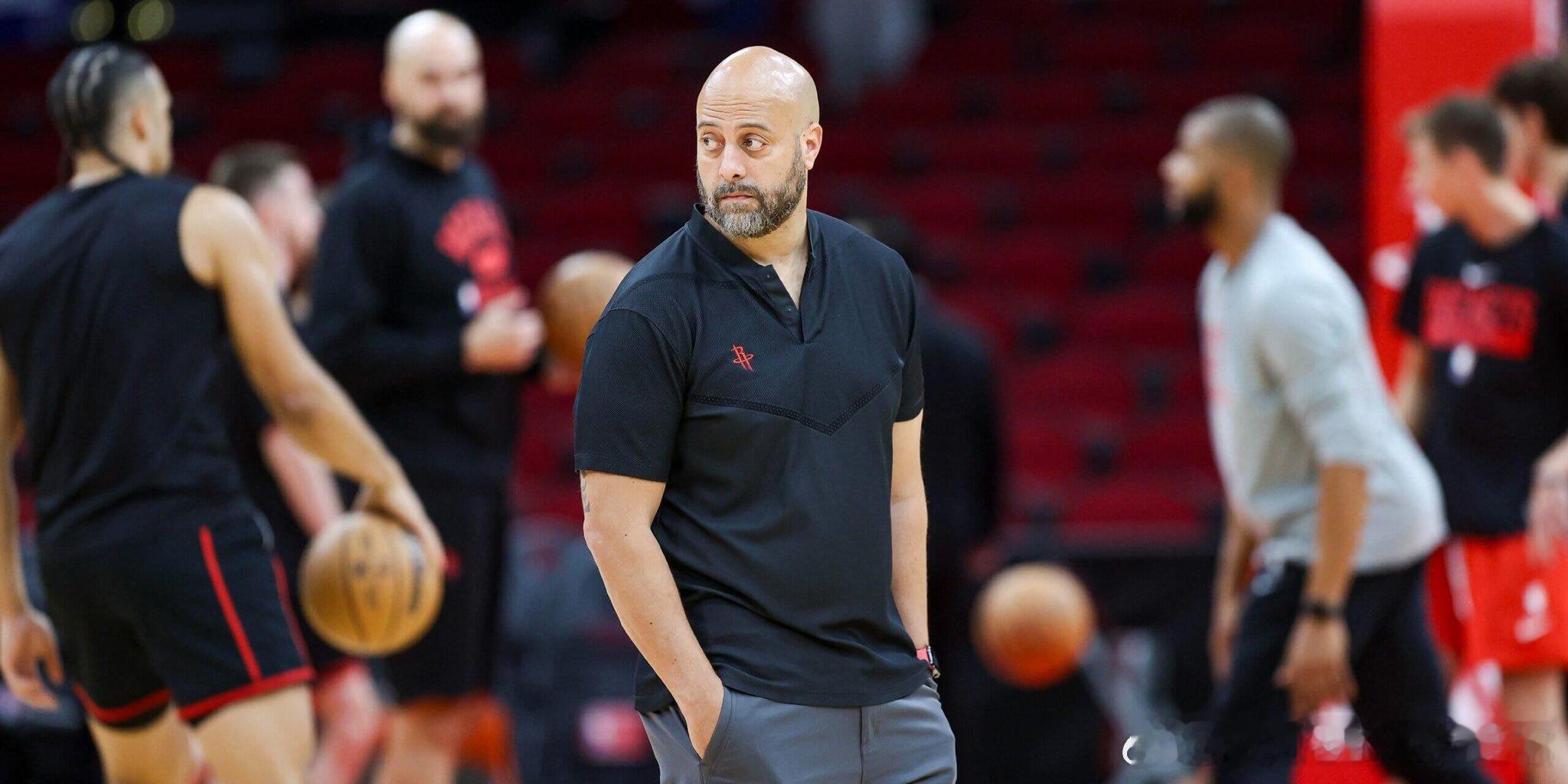 NBA[超话]NBA[超话]  火箭队总经理拉斐尔·斯通表示，休斯顿（火箭队）拥