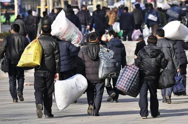 新型境外势力被曝光，目标紧盯咱年轻人，大批人被洗脑，必须警惕。

如今，境外势力