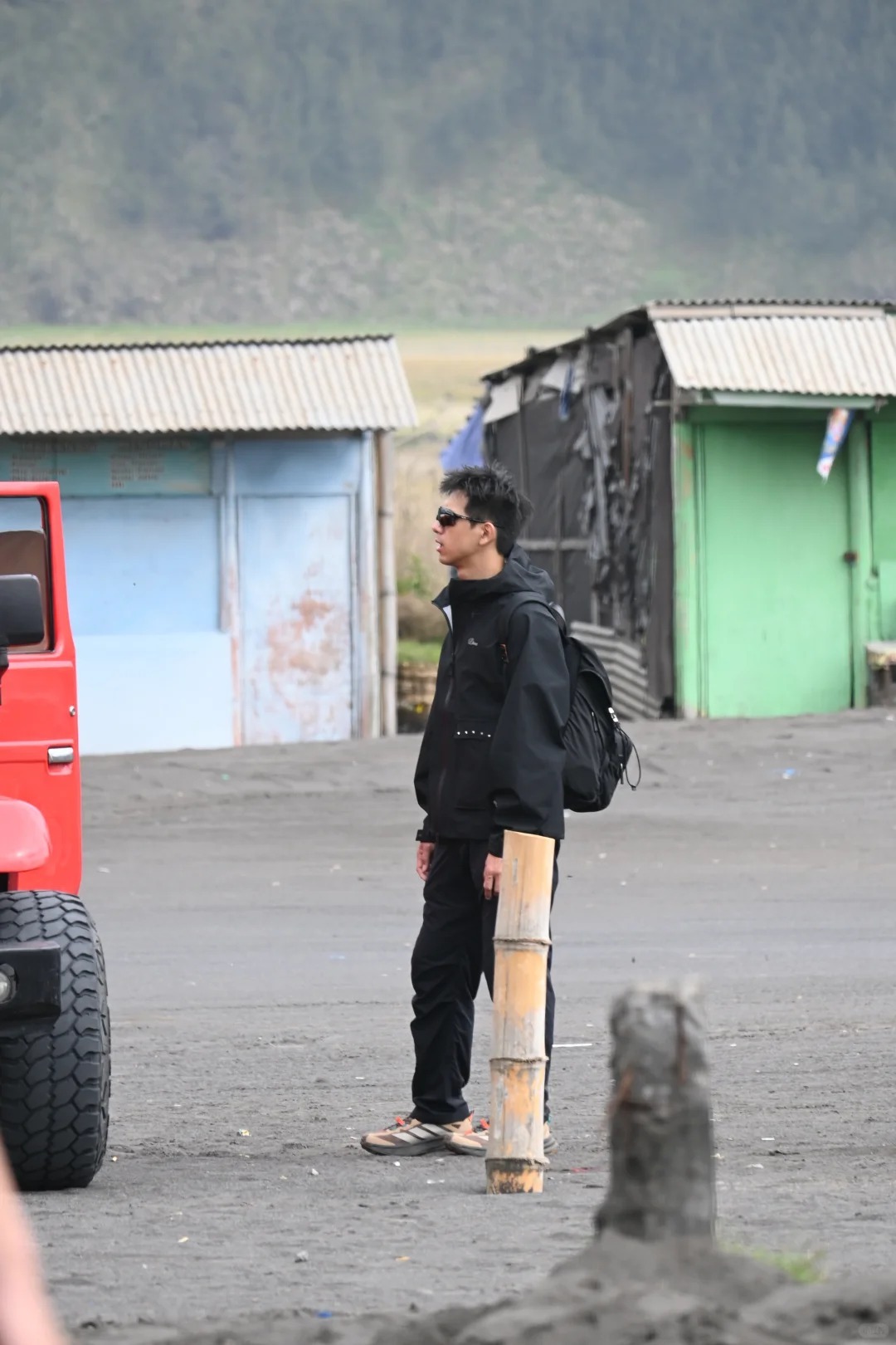 李现又在刷新被偶遇的地图点了，这次在印尼，是要去看火山了吗~这种自由的状态真好啊