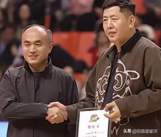 丁伟“丁团长”大才被小用，在浙BA再就业，人家是真不愁没工作，虽然在浙江稠州队下