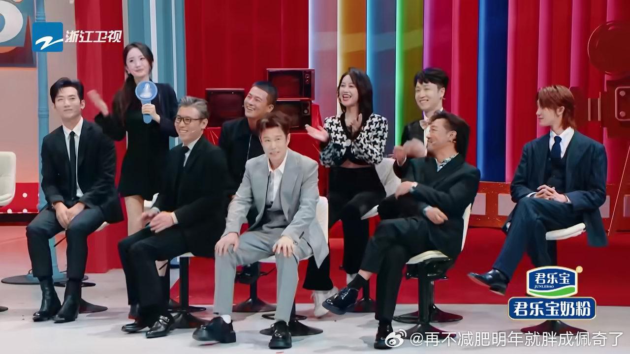 不是无聊到一定程度我不会看王牌但是王牌这个尬演尬猜词好像也不猜的游戏还是把我无聊