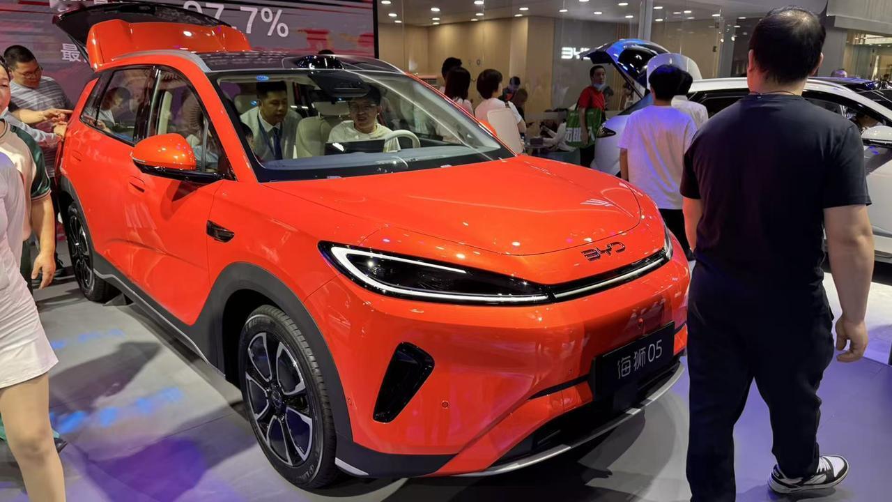 最近上市的比亚迪海狮05
10万级别的SUV，4.6米车身长度
EV和DM-i两