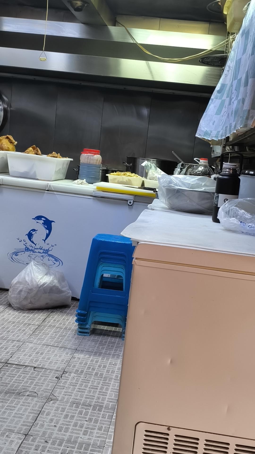 退休后我总想去打份工，今天终于如愿以偿了！一天下来，我才真正体会到打工族不容易，