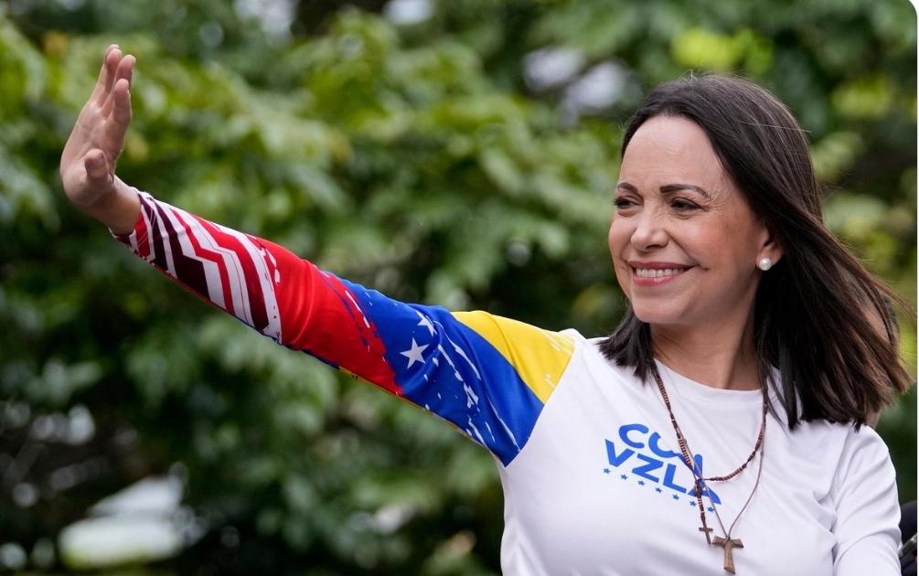 突发新闻：

委内瑞拉反对派已经动员起来，控制政府大楼，并致力于建立一个合法的政