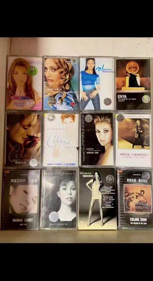 📼褪色的封面藏着青春密语，卡带旋转是时光的留声机🎵。老歌未老，只是我们长大了