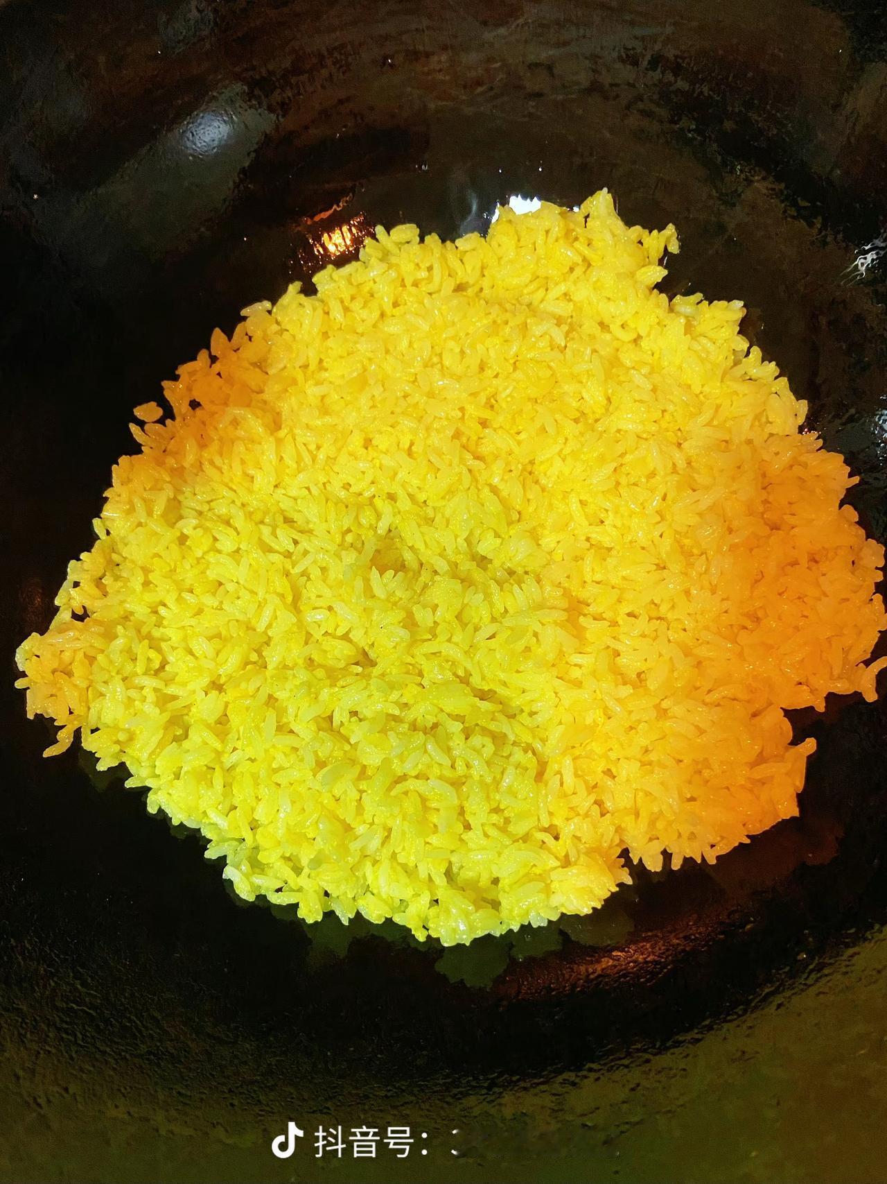 这个菠萝炒饭，你给几分？
我觉得应该9.5分！