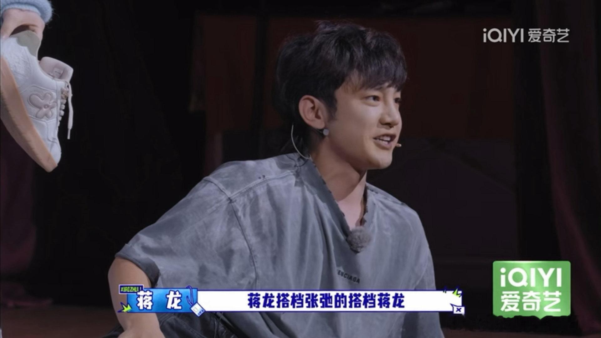 我不行了为了捎上搭档这长难句都整上了。。。 ​（​​​
