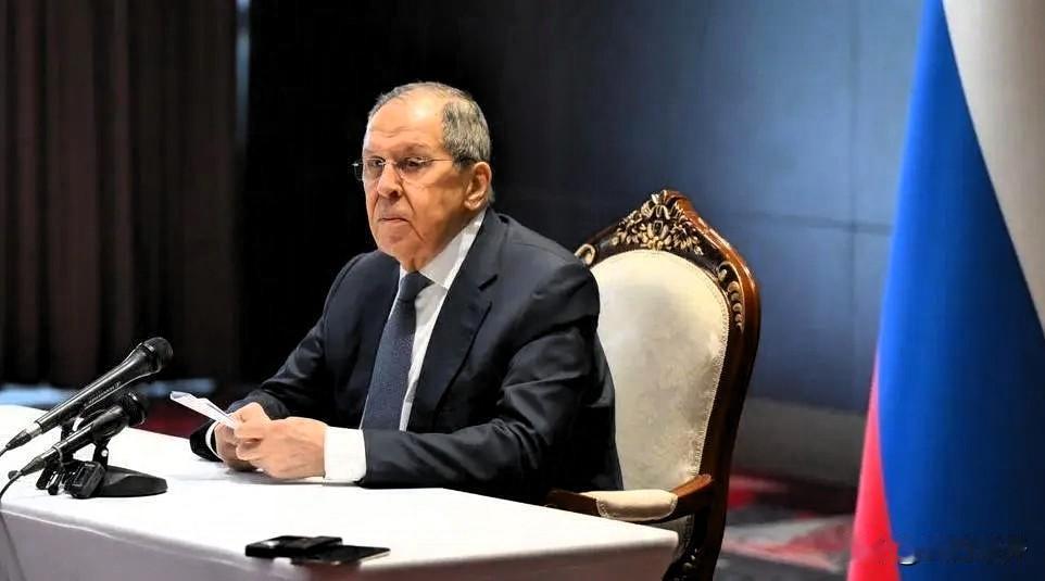 欧盟想吞下俄罗斯3000亿？拉夫罗夫放狠话：敢动就是直接挑衅！

冻结俄罗斯的钱