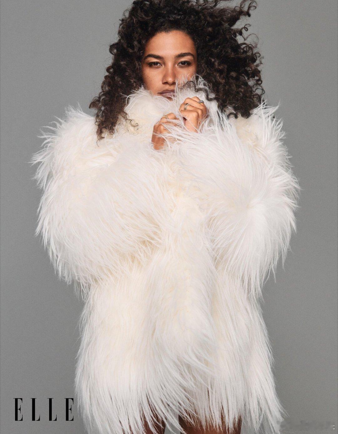 在这个充满极繁感与紧迫感的时代，歌手奥莉薇娅·迪恩以新作《The Art of 