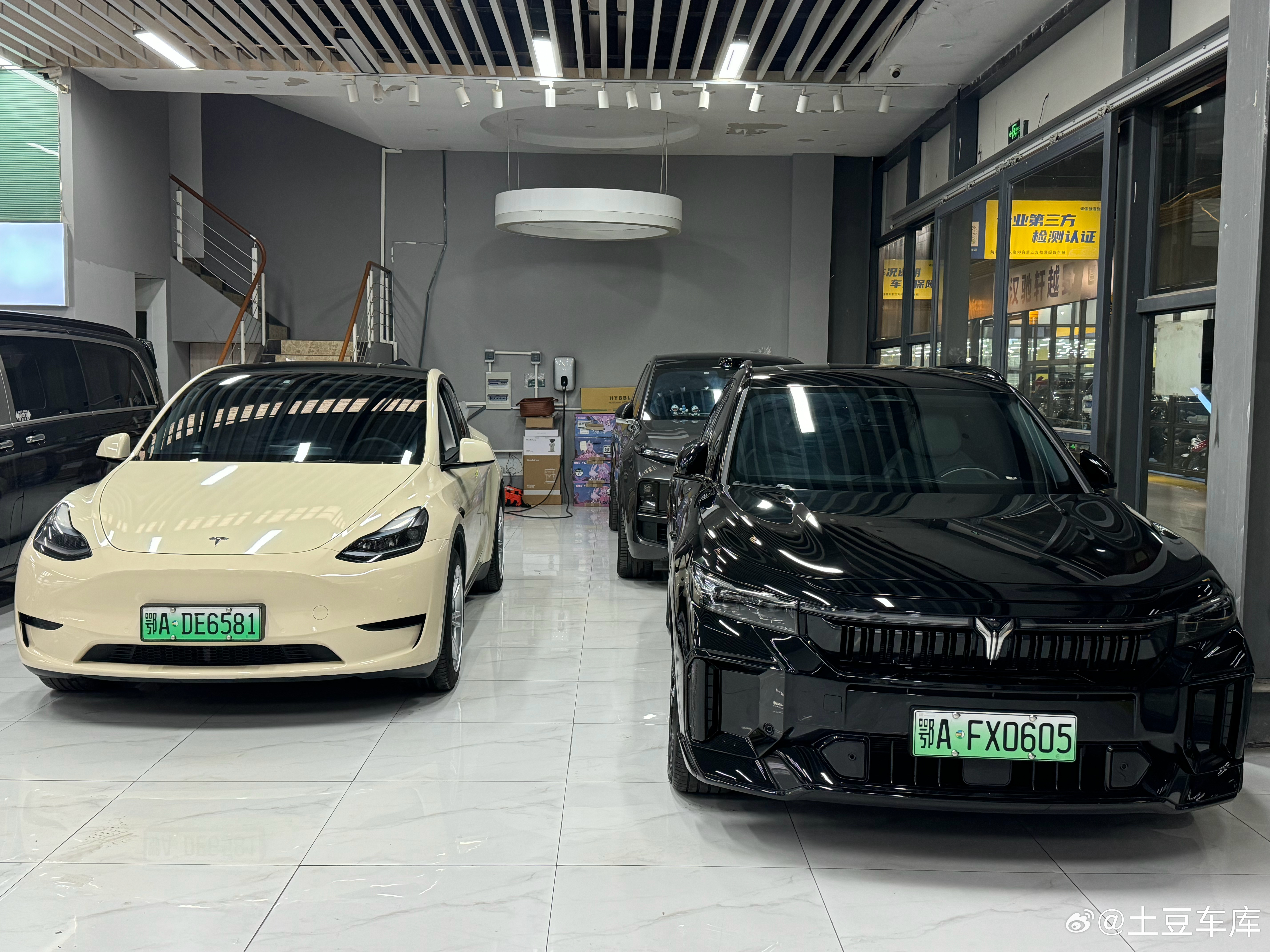 新能源二手车是真好卖尤其是那种 大品牌的品牌基本上回来很快就出掉了现在燃油车市场