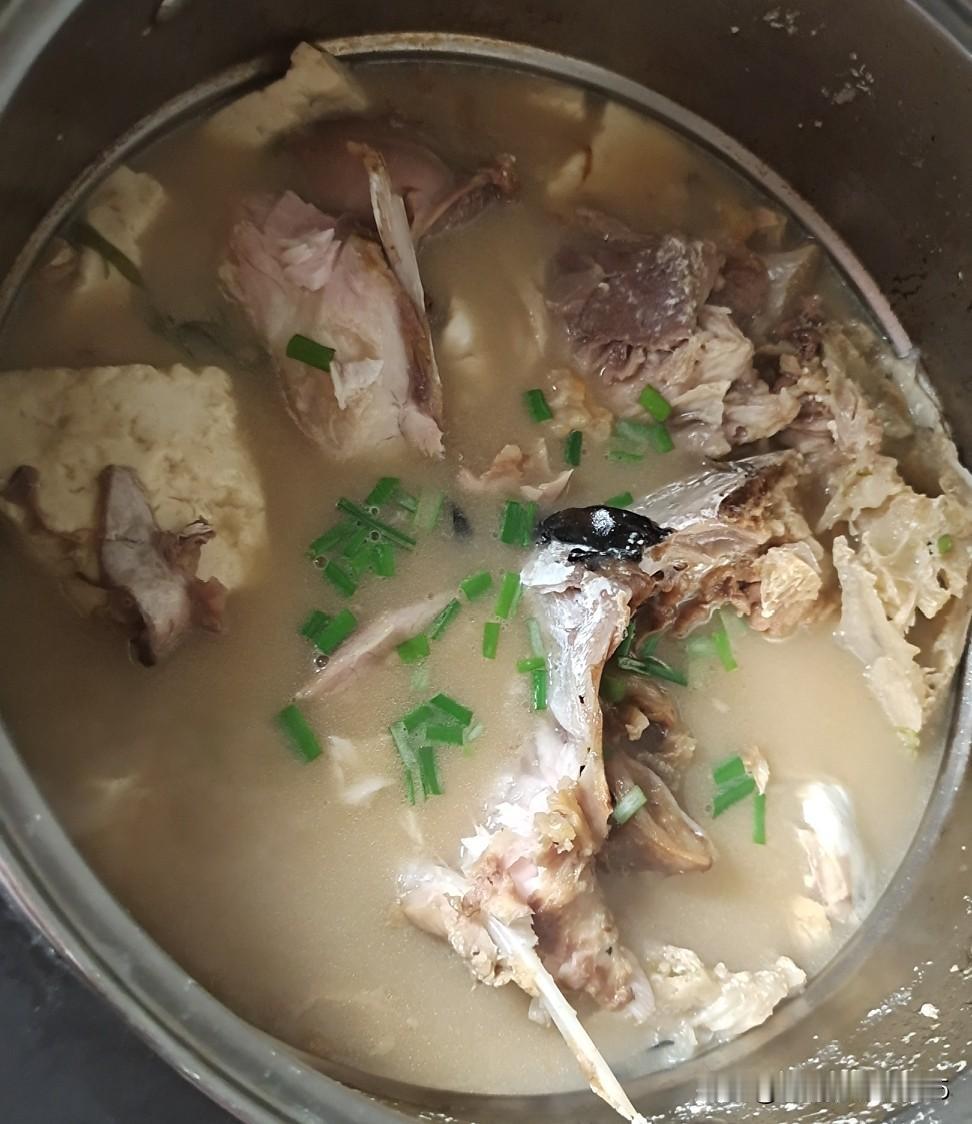 12月10日，今天老的小的都开心的不得了。我和老妹妹依旧心里七上八下的够不着底…