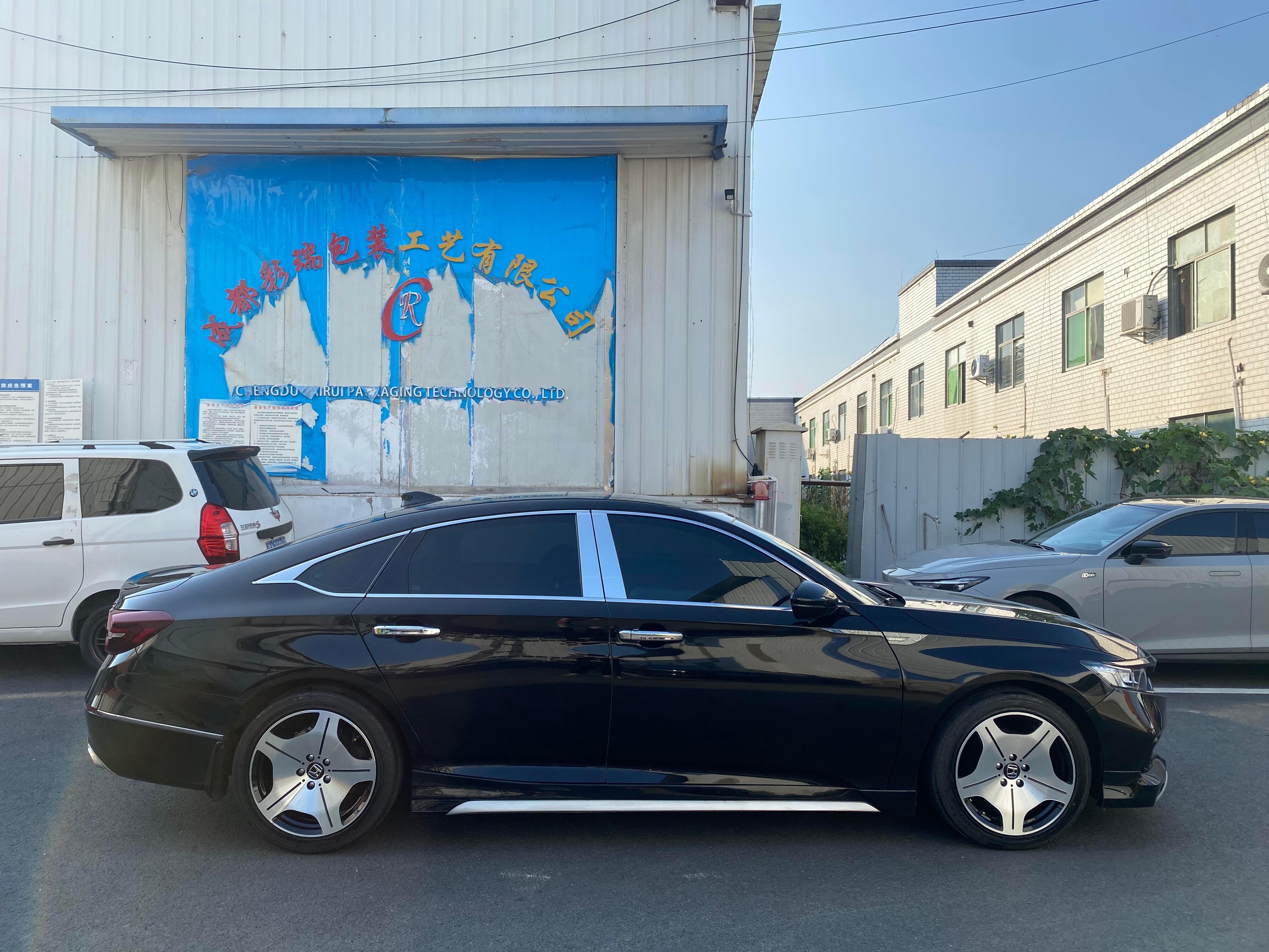 大v聊车 三角窗不在门上的是迈巴赫，三角窗不在门上的是迈巴赫！哈哈哈哈 ​​​