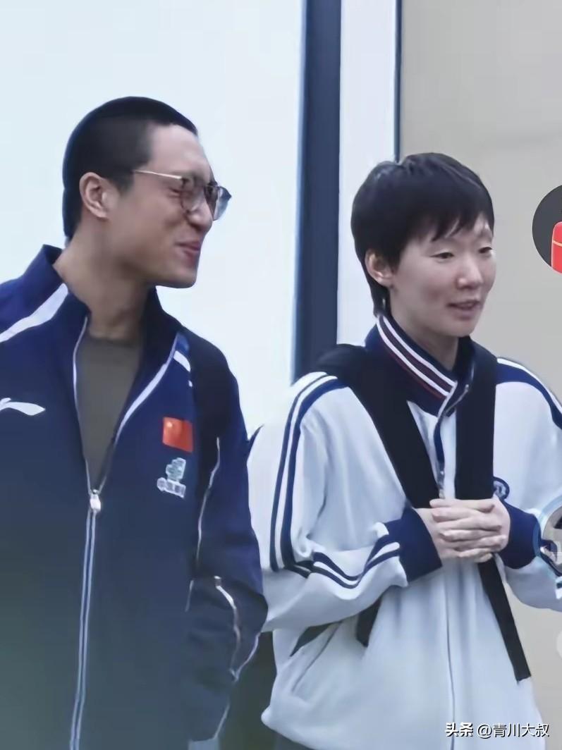 怪不得今年的比赛，王曼昱身体状态不对，原来是体能师孙奇辞职了！

今年王曼昱输给