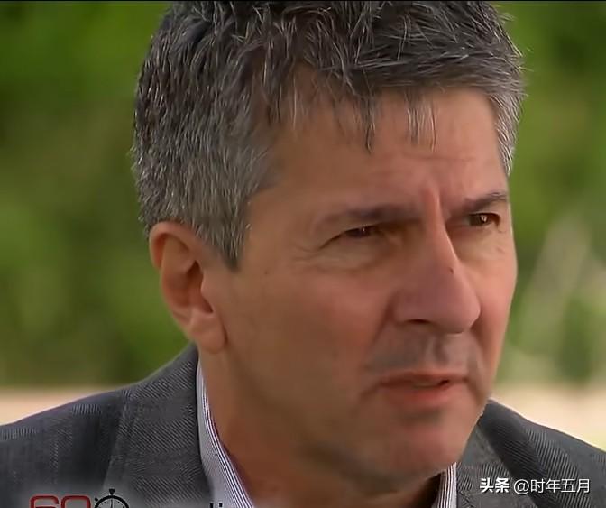 梅西父亲回忆：梅西三岁开始踢球，因生长激素缺乏险被埋没，巴萨用一张餐巾纸签下他