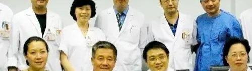 凌晨三点，上海南汇一家医院急诊灯亮着，走廊里有人推着轮椅小跑。躺在上面的人，你绝