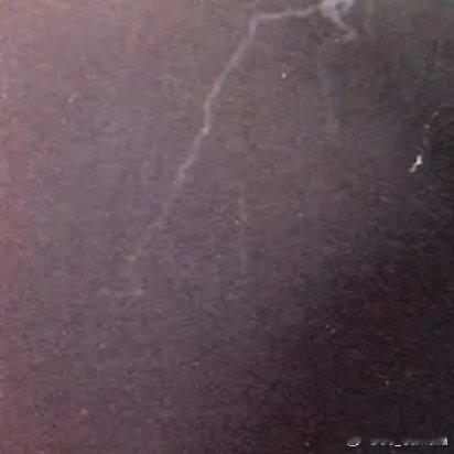 青春的疼痛和伤害的确不是那么容易过去的，但是她们还有大把时间，释怀可以交给时间，