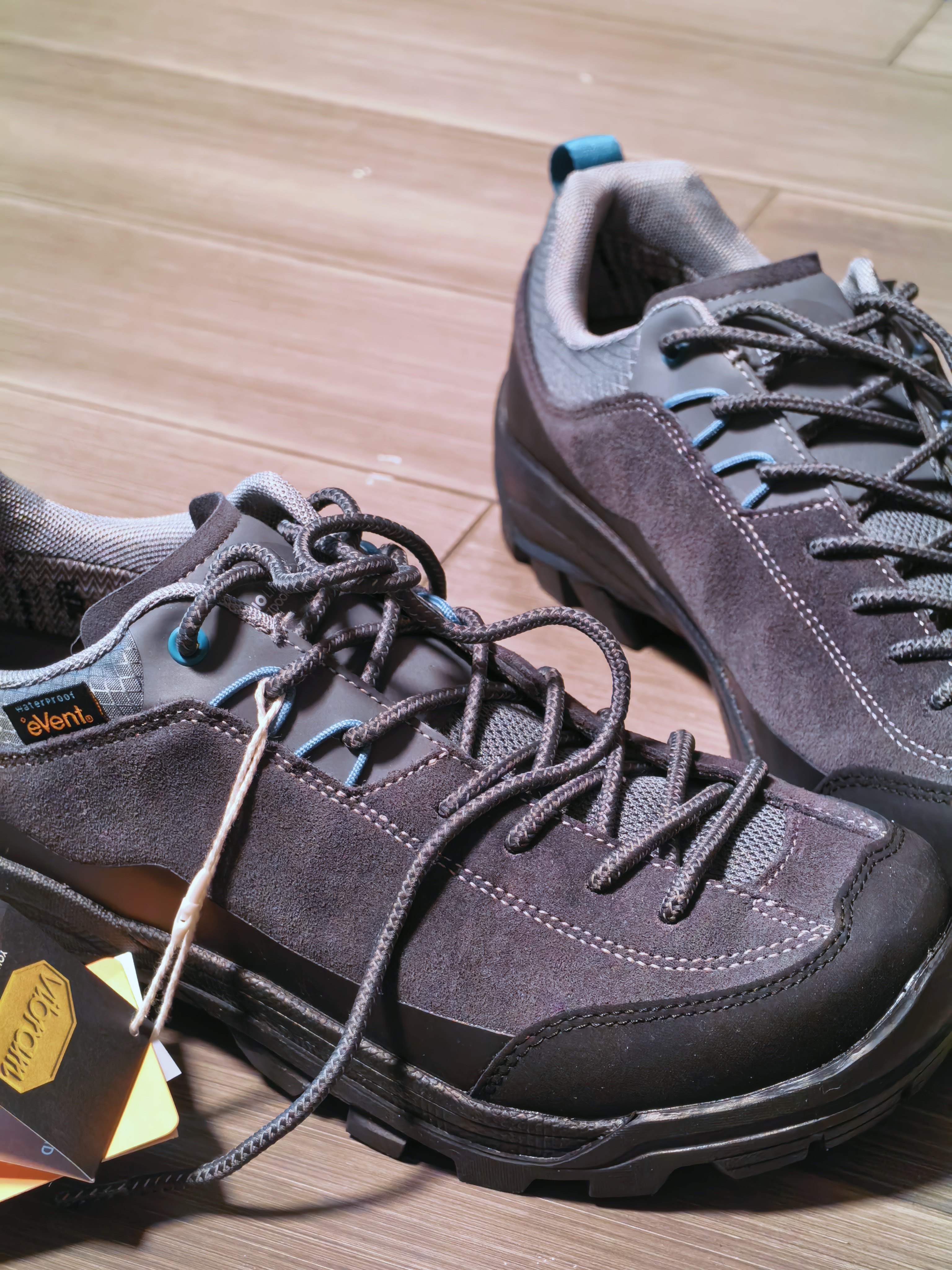 目前NIO Life 最喜欢的一双鞋了科技和造型都很好最近活动还 -50 直接拿