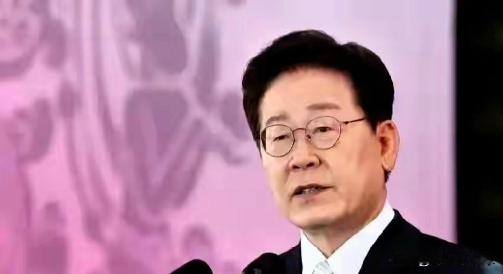 韩国李在明这两天办的事，确实让不少人刮目相看。

山西长治煤矿那场意外，90个人