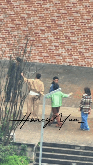 贺峻霖不知道我的身材很曼妙 高糊画质里的舞蹈小剧场！跳蒙古舞时的认真和阿如那的迷